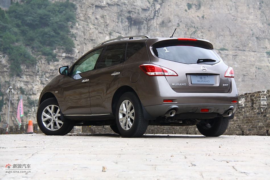 东风日产楼兰外观