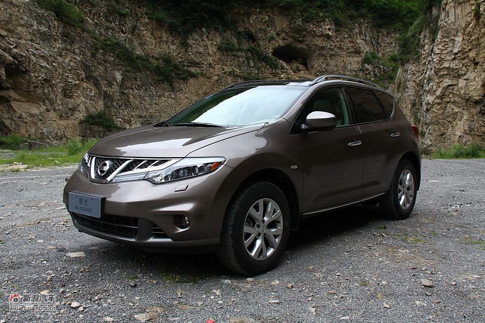 东风日产楼兰外观