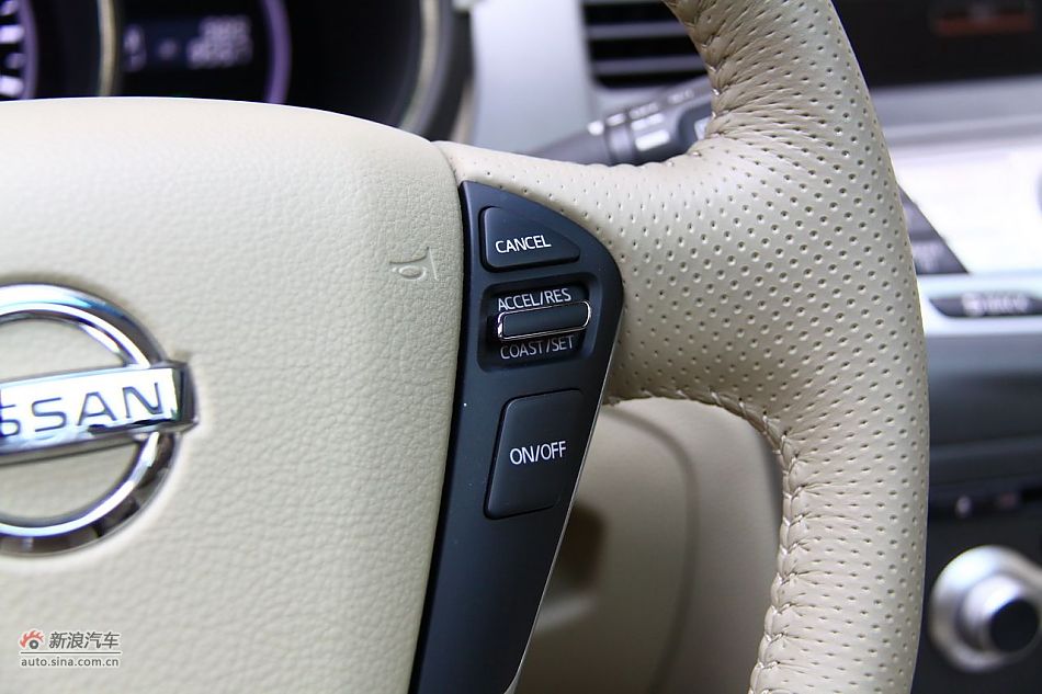 东风日产楼兰内饰