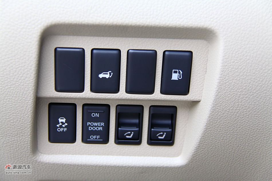 东风日产楼兰内饰