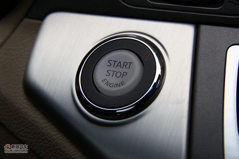 东风日产楼兰内饰