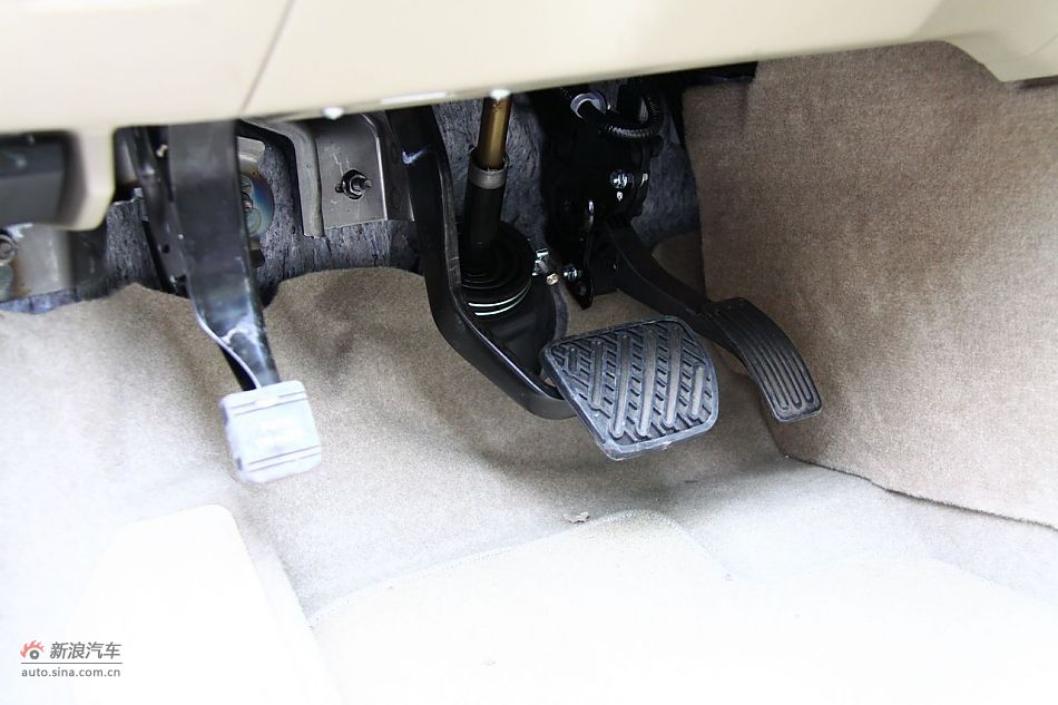 东风日产楼兰内饰