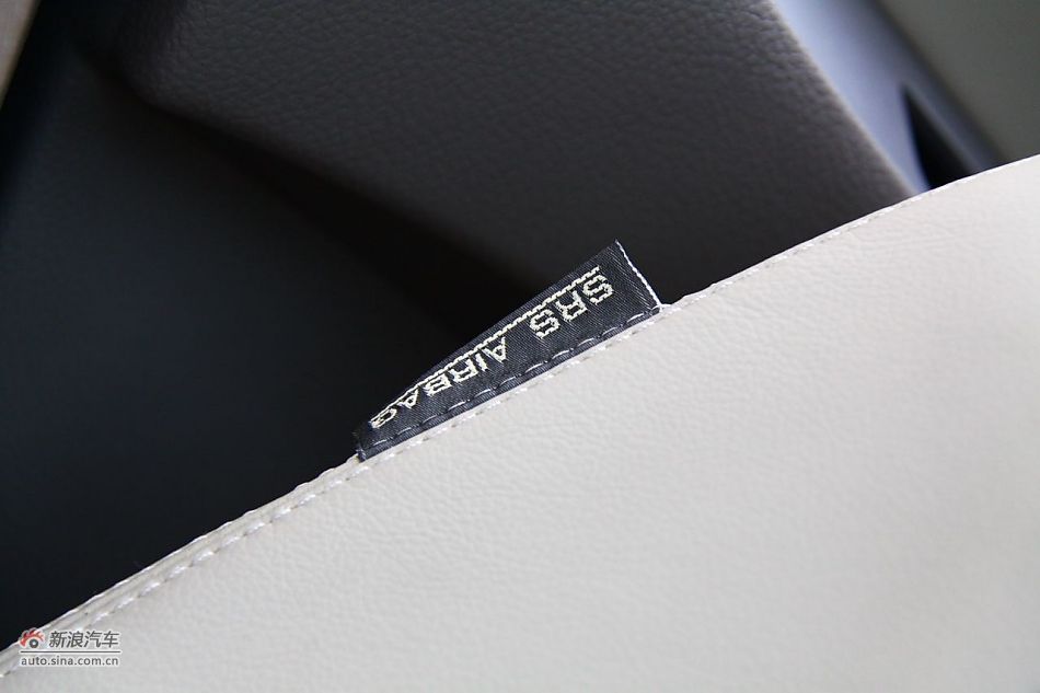 东风日产楼兰内饰