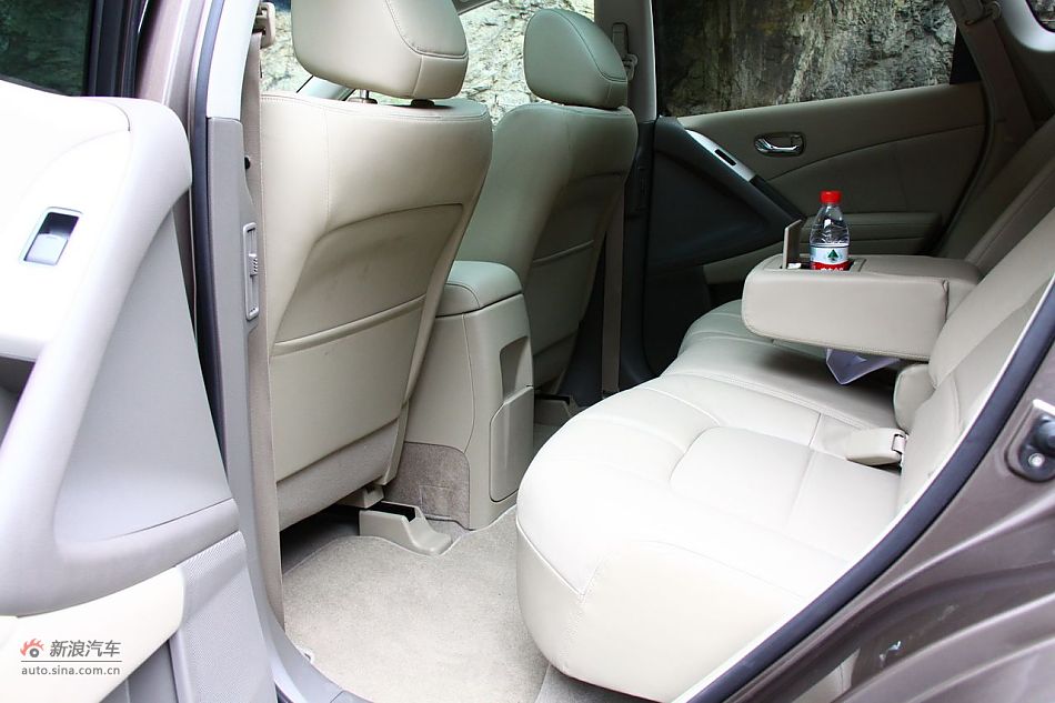 东风日产楼兰空间