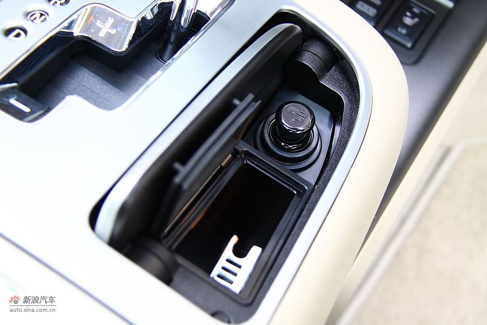 东风日产楼兰空间