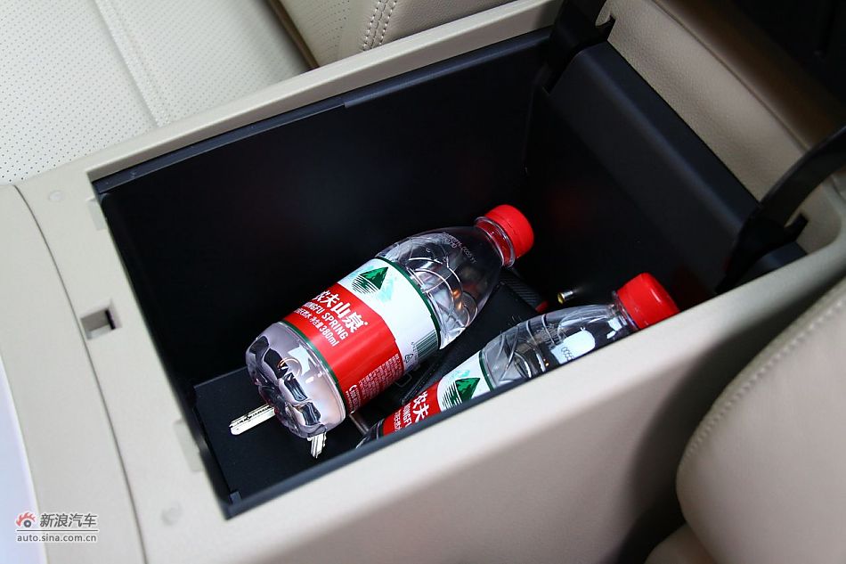 东风日产楼兰空间