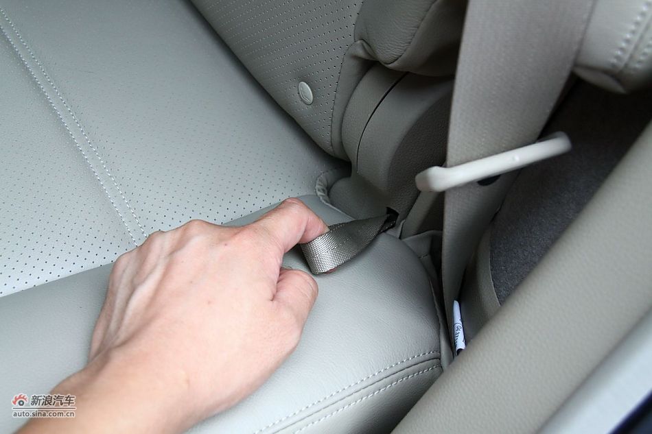 东风日产楼兰空间