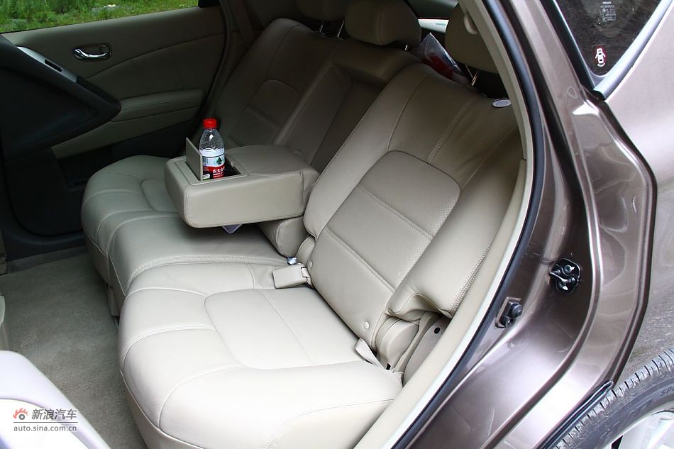 东风日产楼兰空间