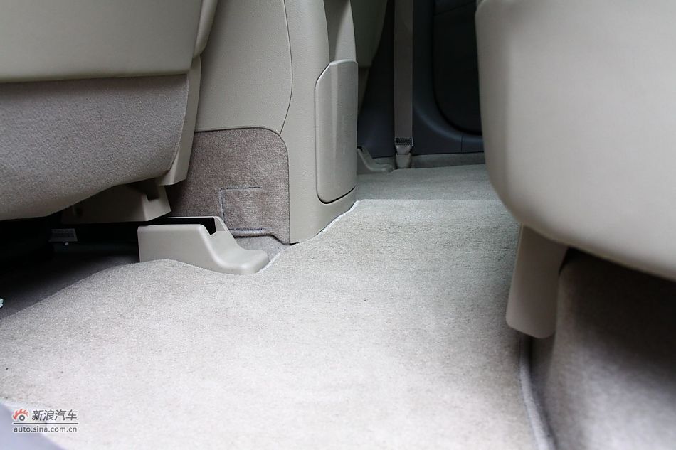 东风日产楼兰空间