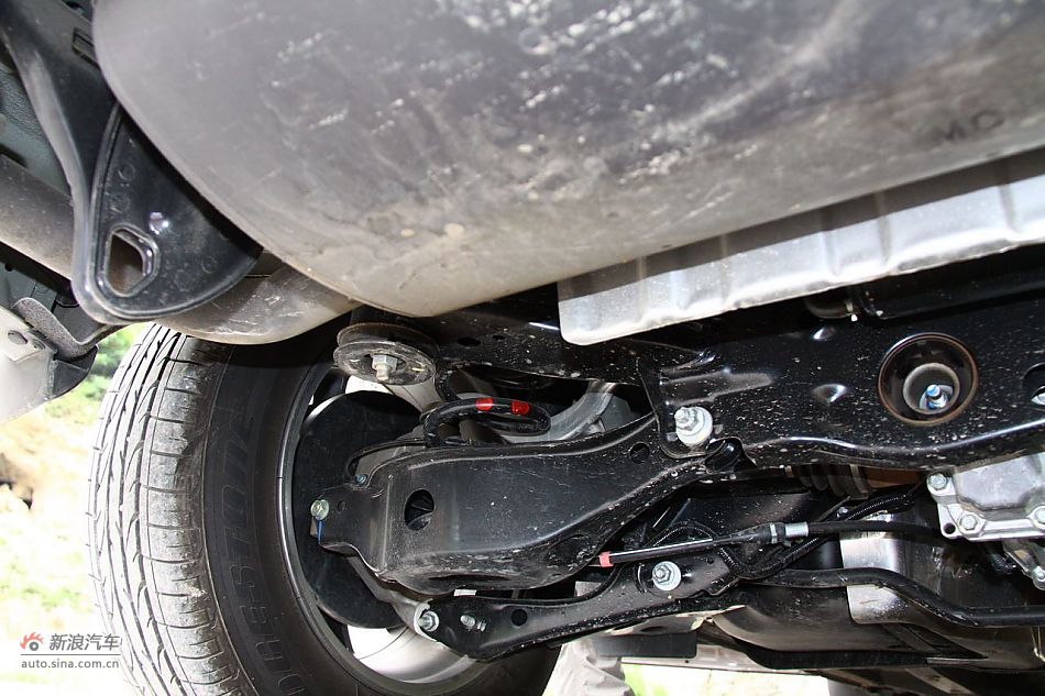 东风日产楼兰引擎与底盘