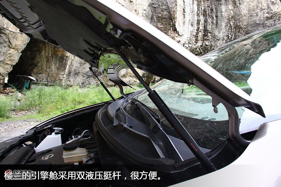 东风日产楼兰底盘与引擎