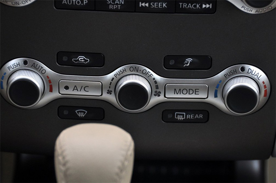 Murano 2011款 3.5L CVT 内饰