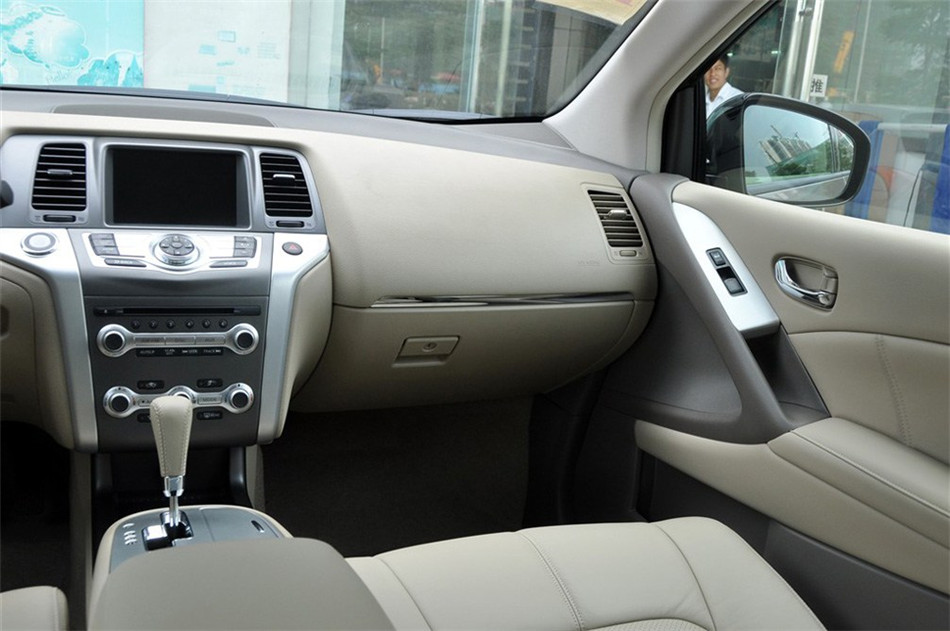 Murano 2011款 3.5L CVT 内饰