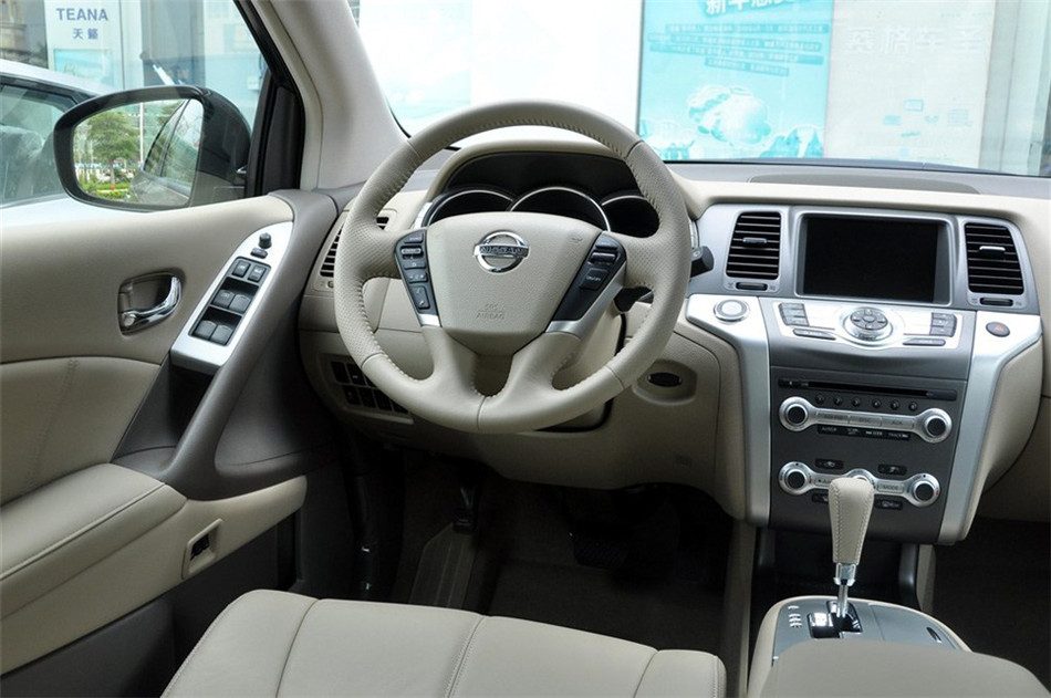 Murano 2011款 3.5L CVT 内饰