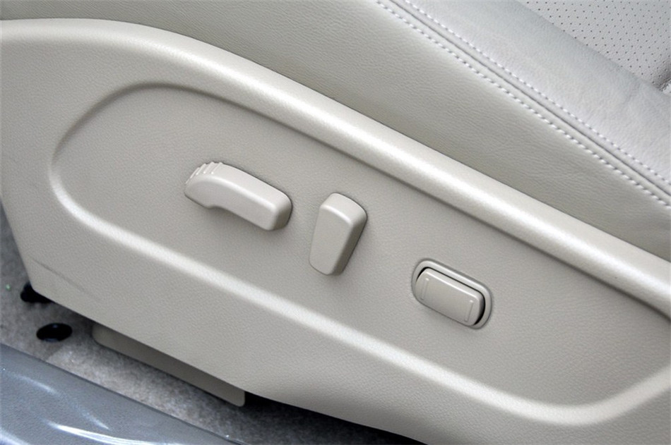 Murano 2011款 3.5L CVT 座椅空间