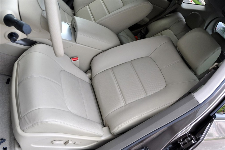 Murano 2011款 3.5L CVT 座椅空间