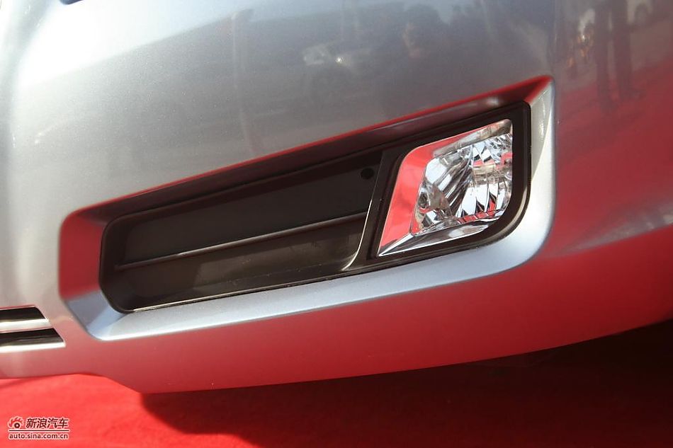 华泰首款轿车B11