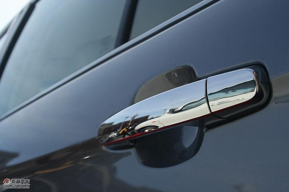 华泰首款轿车B11