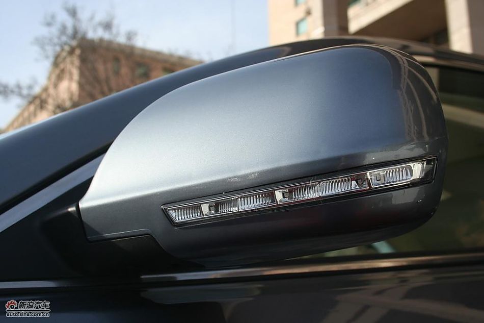 华泰首款轿车B11