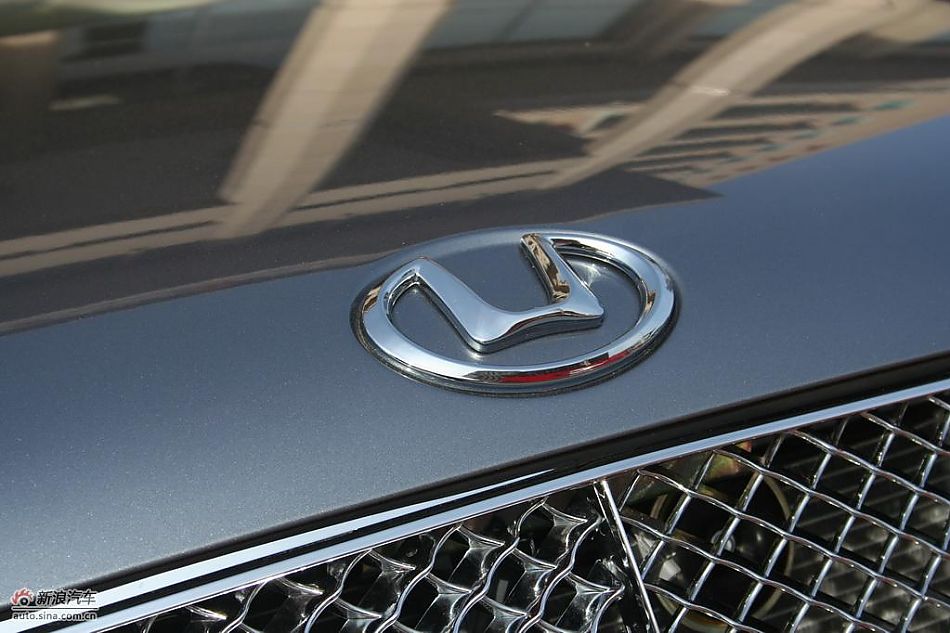 华泰首款轿车B11