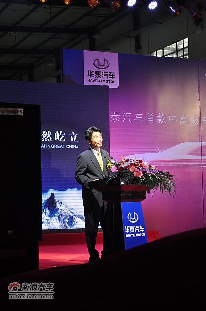 华泰元田B11下线现场图