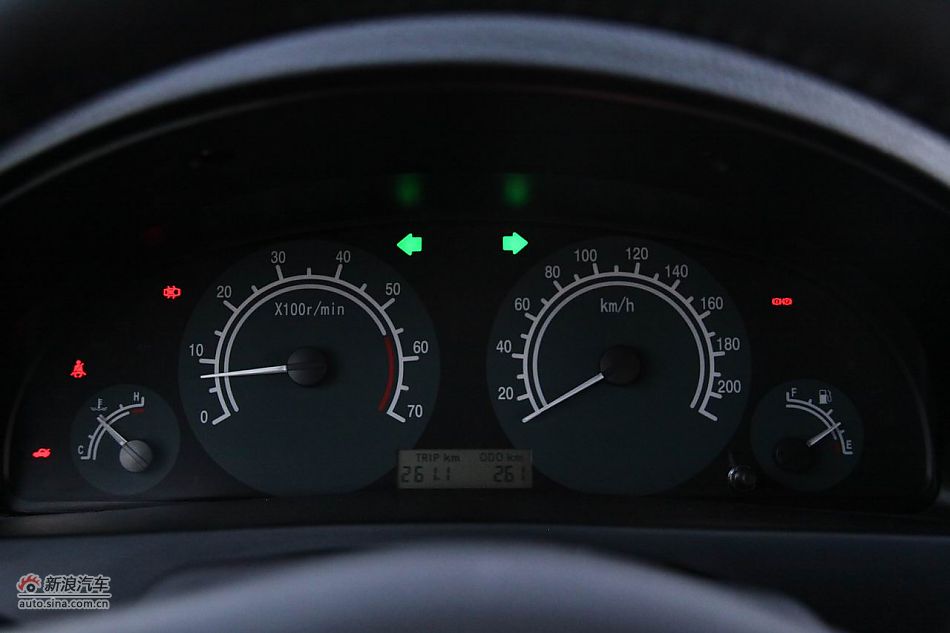 吉奥奥轩G3内饰图片