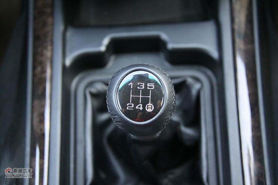 吉奥奥轩G3内饰图片