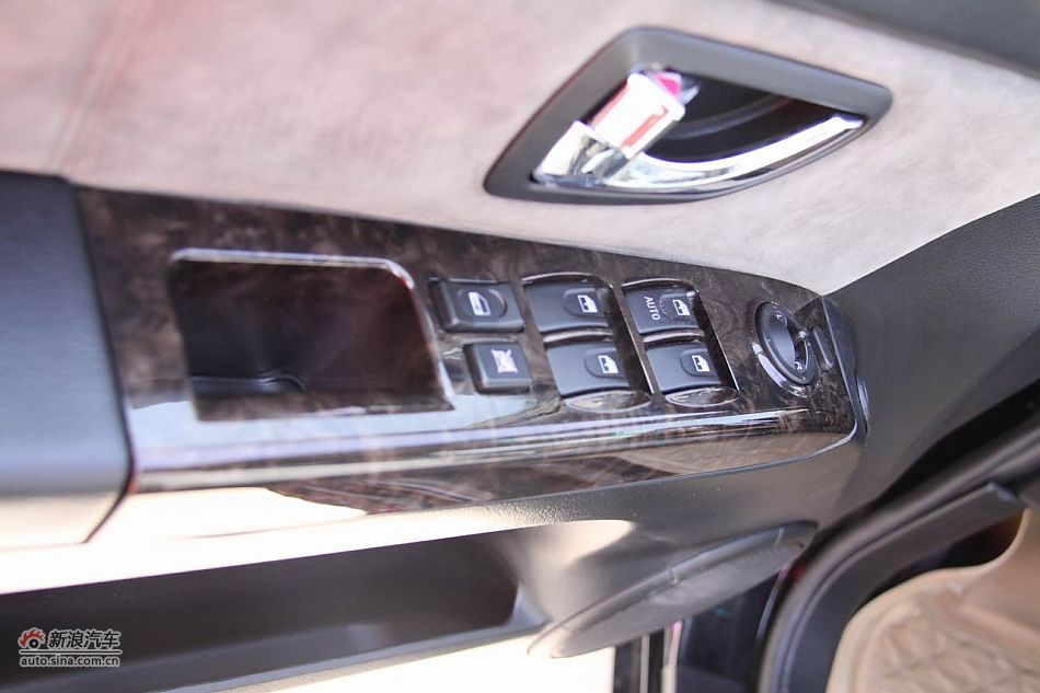 吉奥奥轩G3内饰图片