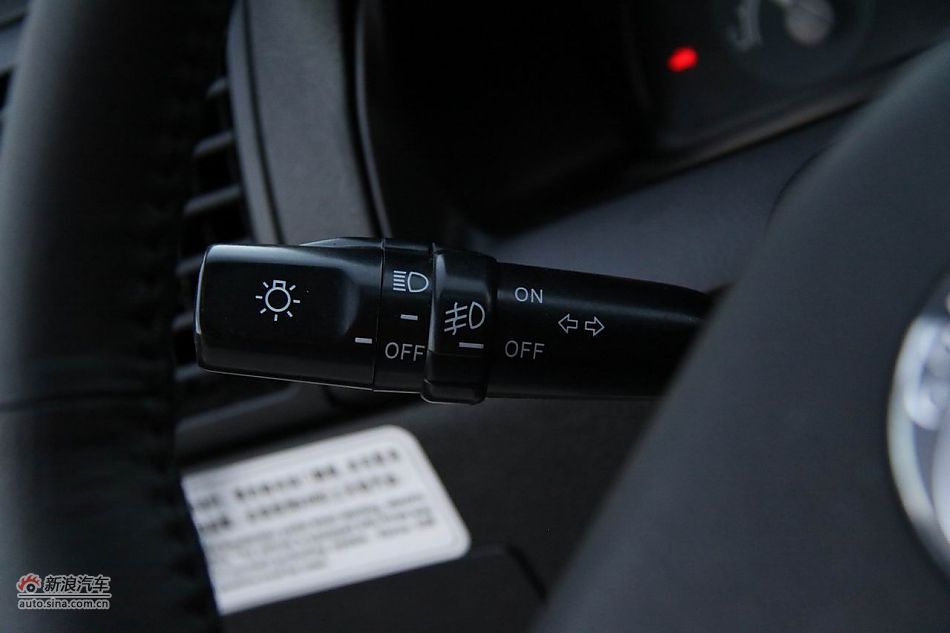 吉奥奥轩G3内饰图片