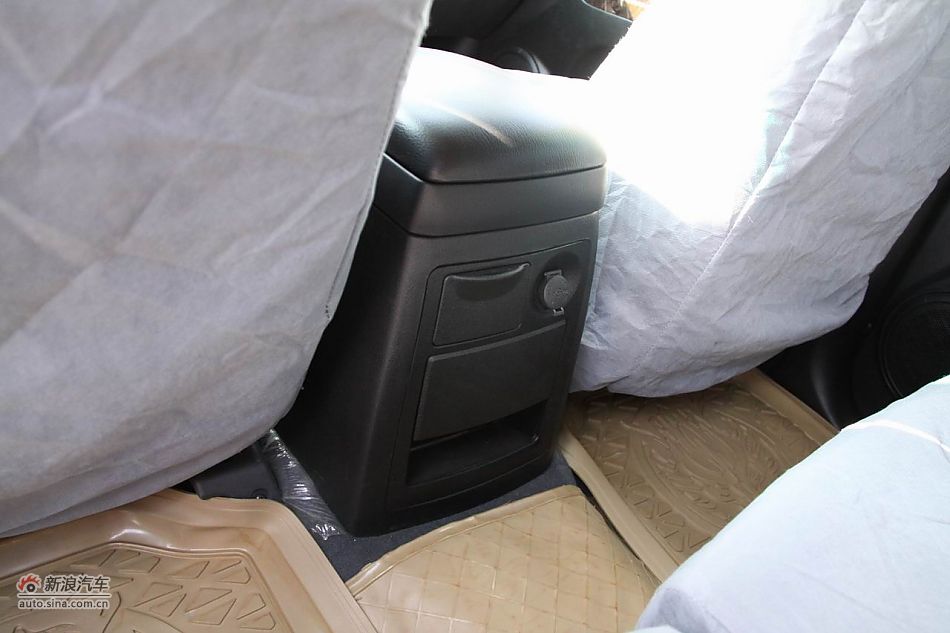 吉奥奥轩G3内饰图片