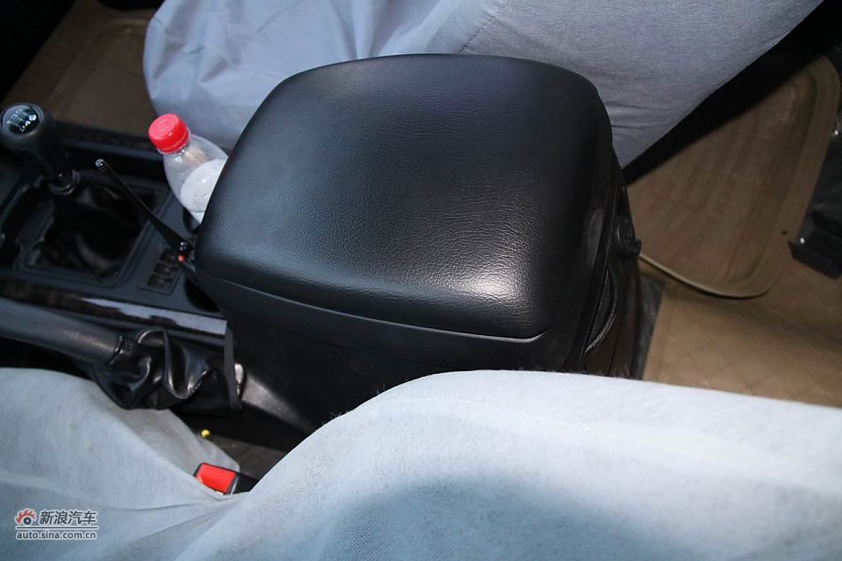 吉奥奥轩G3内饰图片