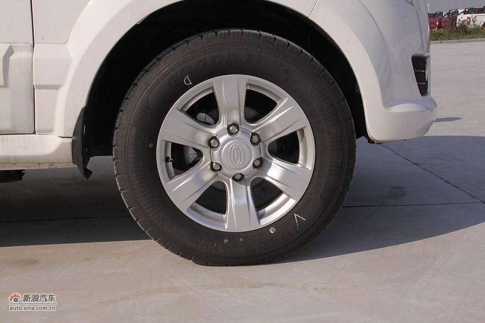 吉奥奥轩G3外观图片