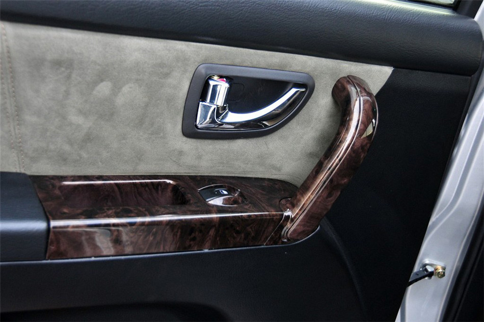 2011款 2.0L 精英版 座椅空间