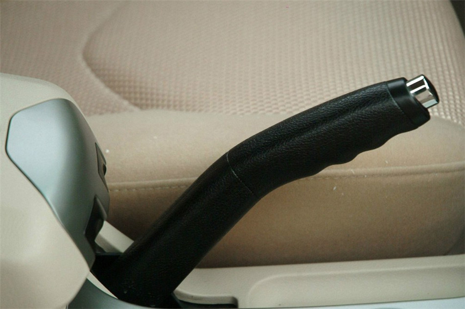 2012款 2.0L MT 精英版 内饰