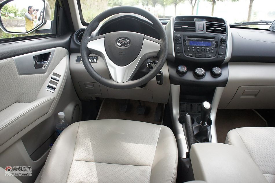 力帆X60内饰整体