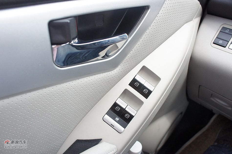 力帆X60内饰细节