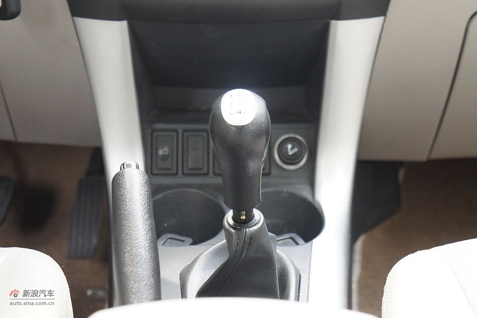 力帆X60内饰细节