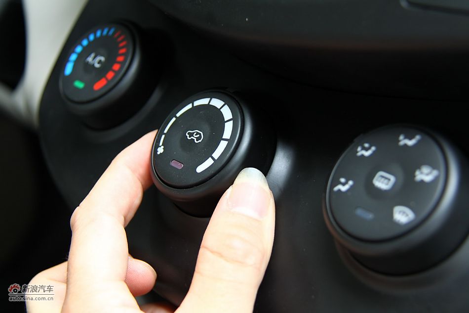 力帆X60内饰细节
