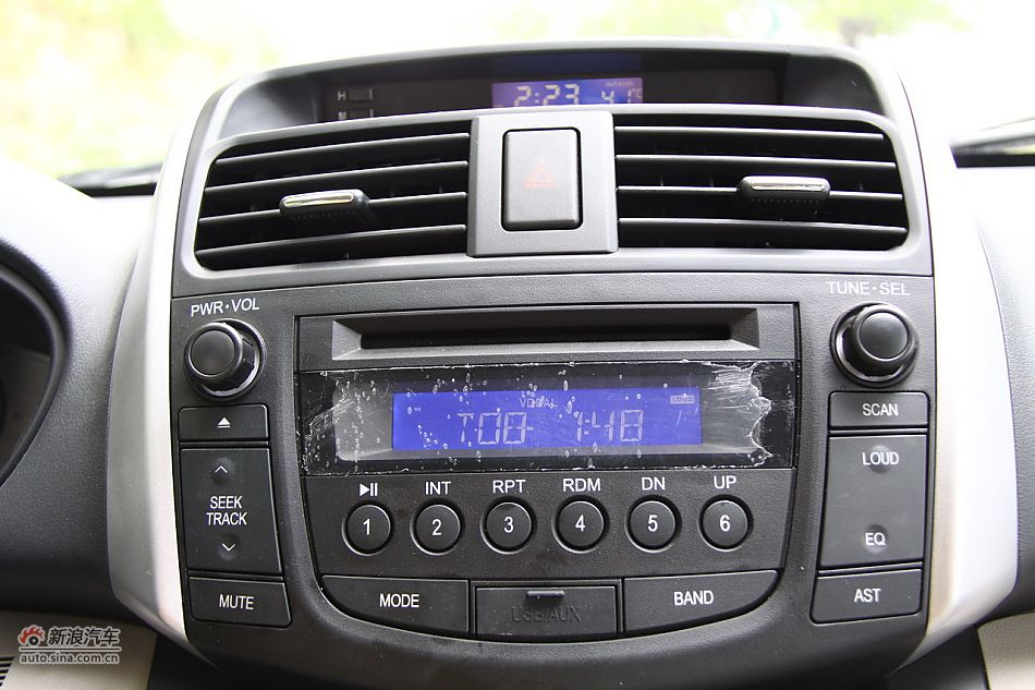 力帆X60内饰细节