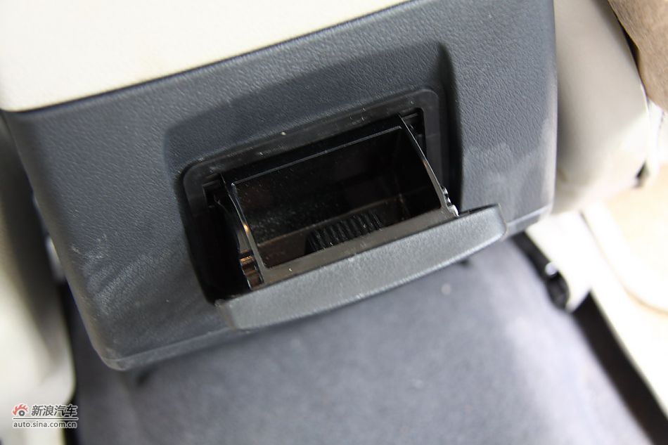 力帆X60内饰细节