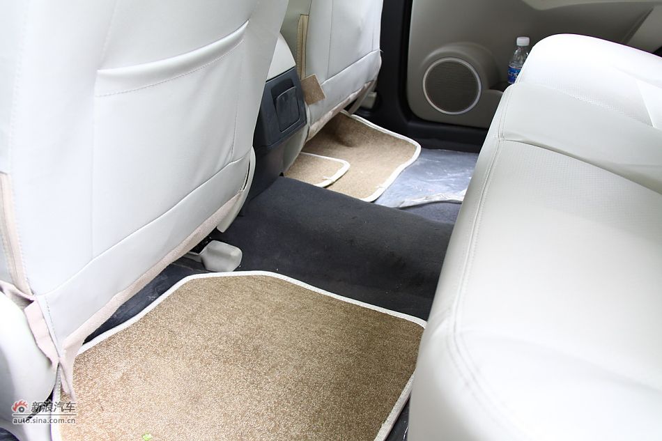 力帆X60座椅空间