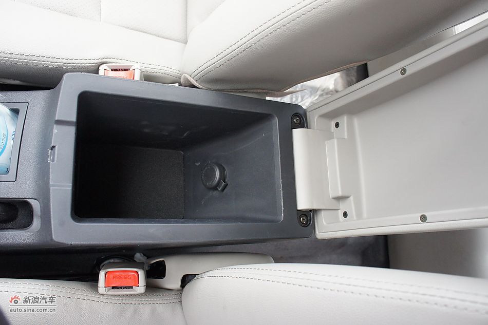 力帆X60座椅空间