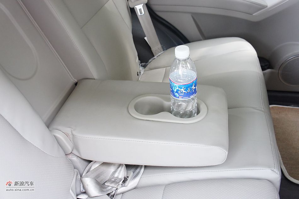 力帆X60座椅空间