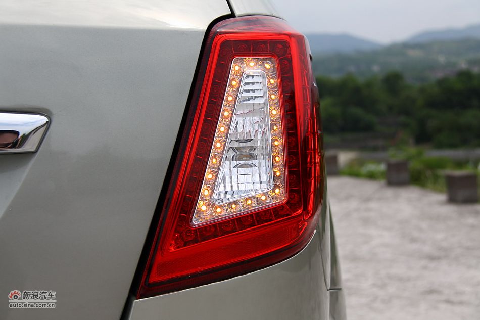 力帆X60外观细节