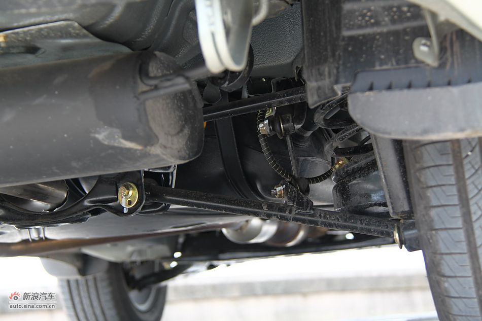 力帆X60发动机及底盘