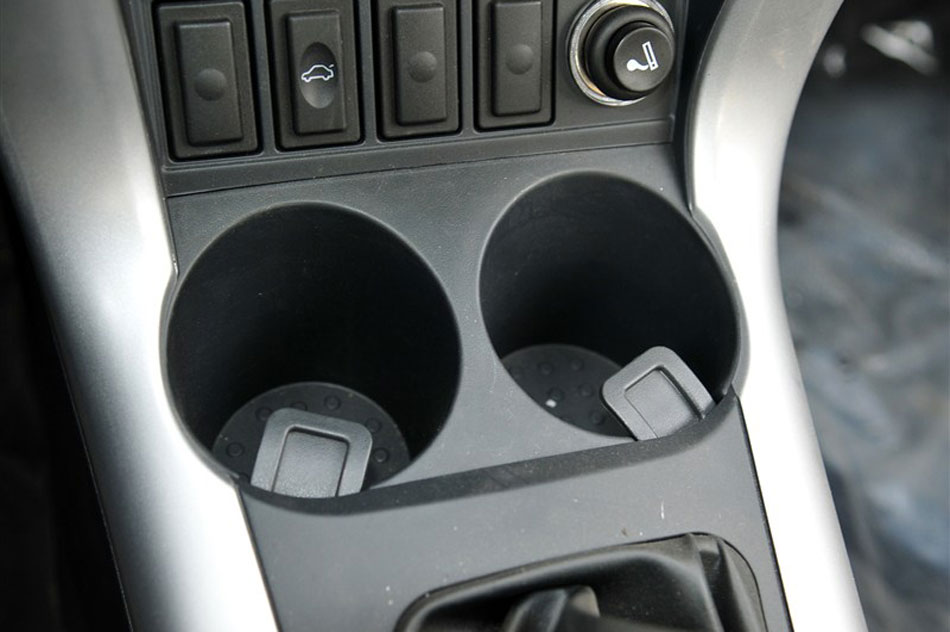 2012款力帆X60 1.8L手动发现版豪华型