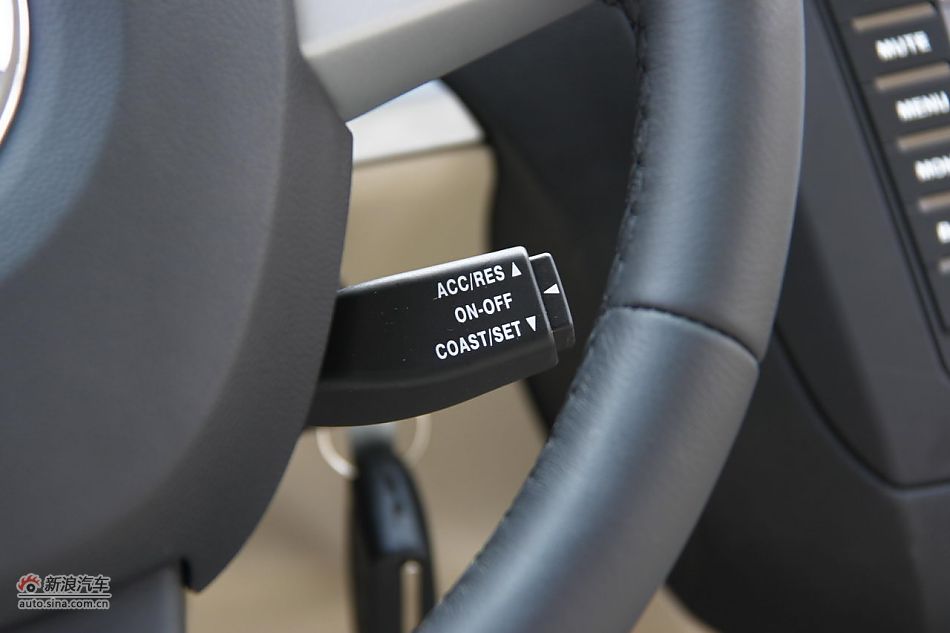 莲花L5 Sportback 1.6L车型内饰