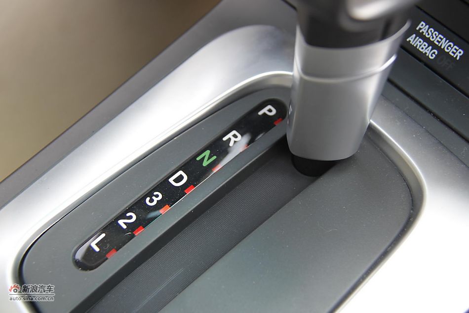 莲花L5 Sportback 1.6L车型内饰