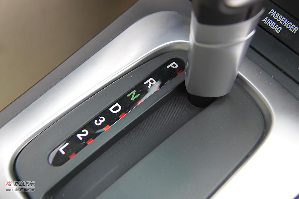 莲花L5 Sportback 1.6L车型内饰