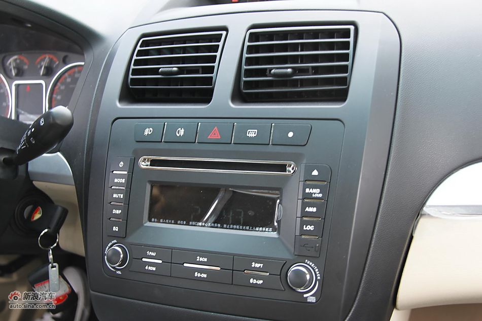 莲花L5 Sportback 1.6L车型内饰